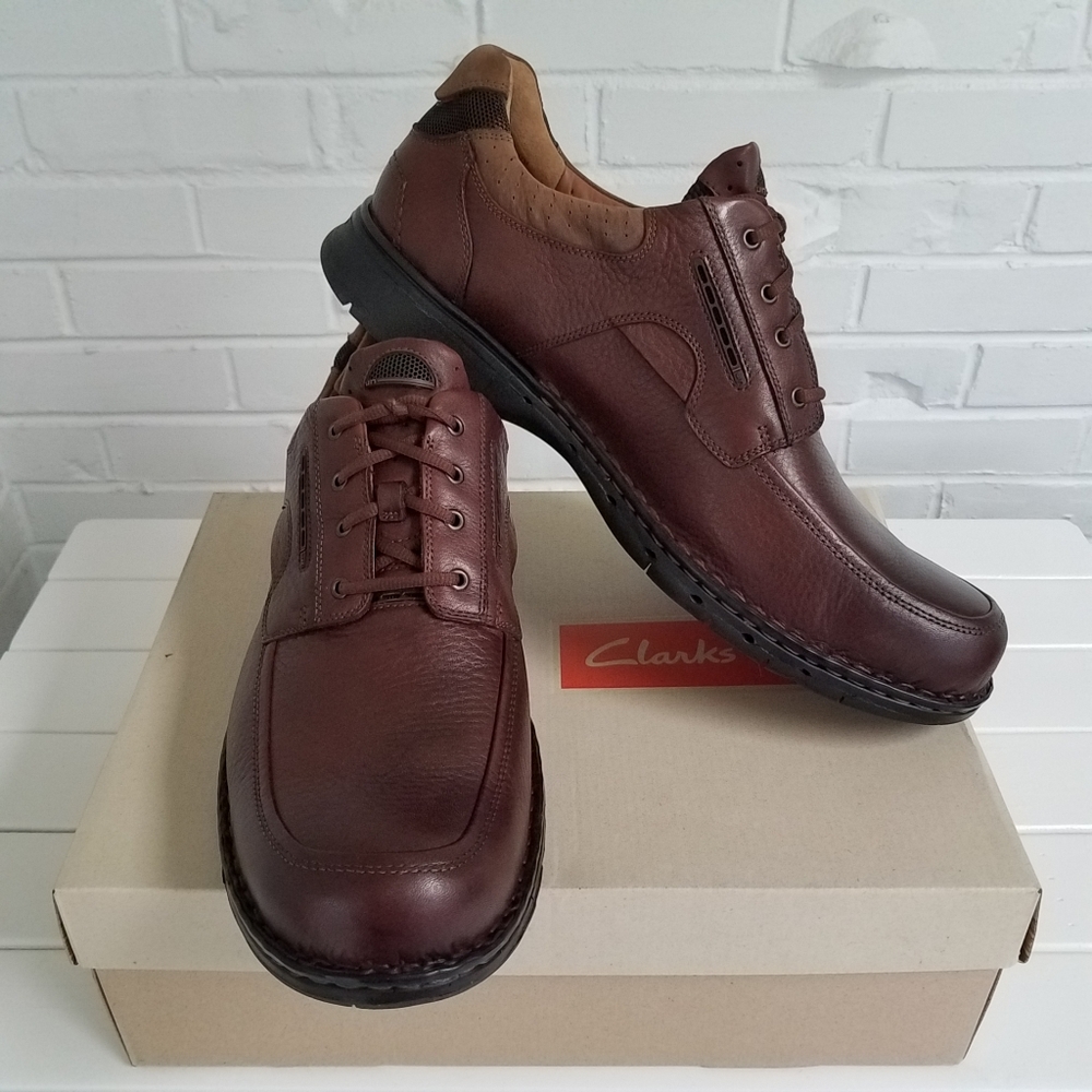 Clarks Unbend Casual Brown Leather Lace Oxford 17M